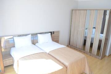 Стандартный двухместный номер с 2 отдельными кроватями в Отеле Hotel Skyline Batumi